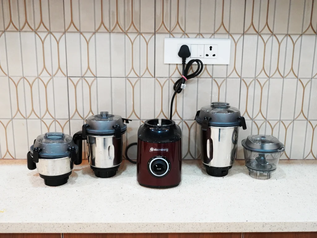 Atomberg Zenova mixer grinder