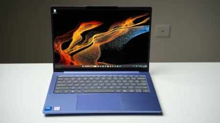 Motorola Laptop Review – Moto Book 60 (Core 5 210H) – OLED Steal, With Real Limits Motobook Motorola laptop review